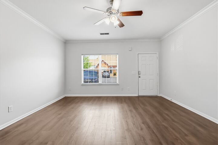 Property Photo: 1101 Downs Blvd 289 TN 37064