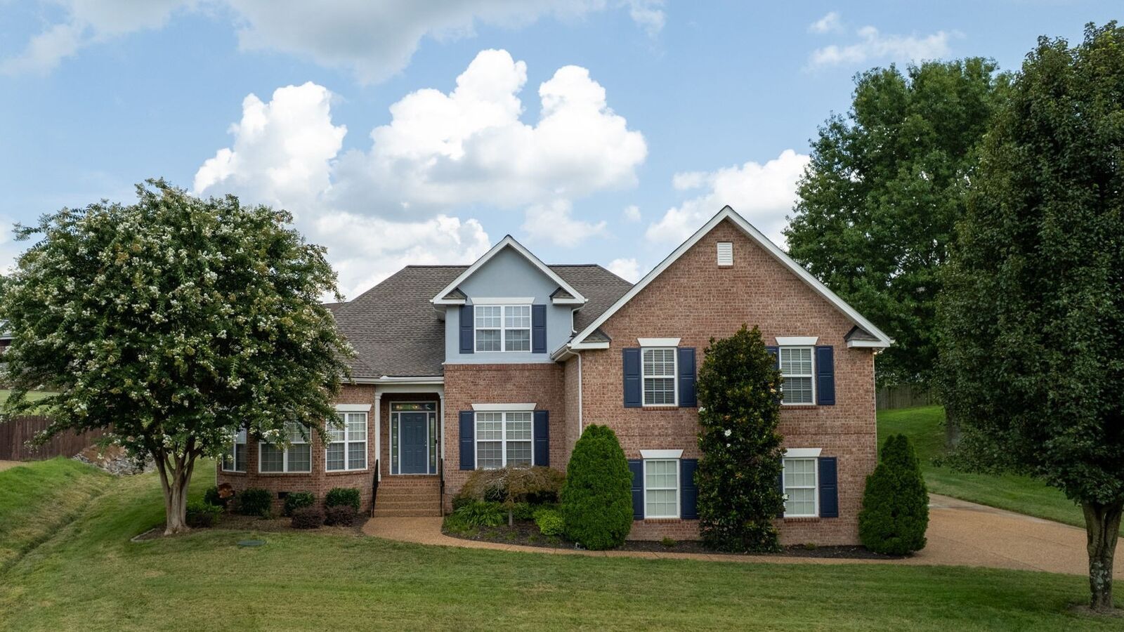Property Photo:  213 James Matthew Ln  TN 37122 