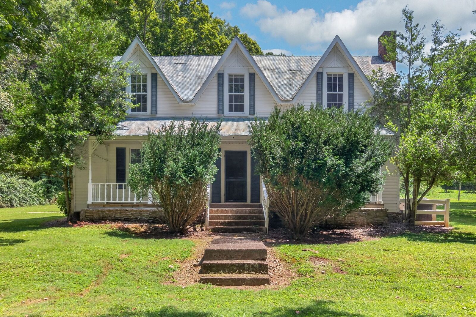 Property Photo:  527 Ward Fork Rd  TN 38588 