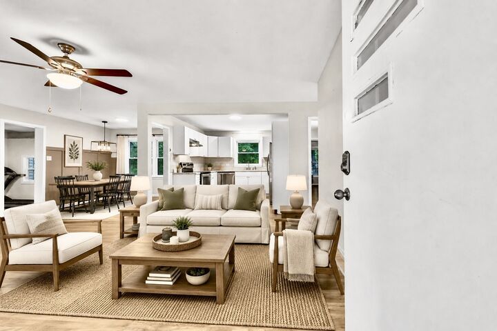 Property Photo: 301 Main St TN 37050