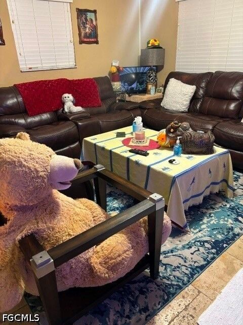 Property Photo: 5242 Texas Avenue FL 34113