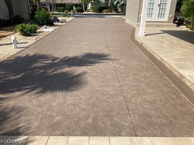 Property Photo:  10309 Fire Flag Trail  FL 33905 