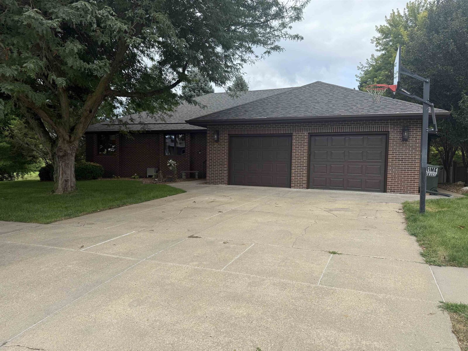 Property Photo:  1206 N 27th St  NE 68701 