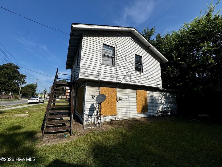 Property Photo: 412 S William Street NC 27530