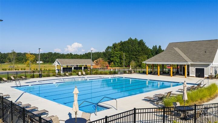 Property Photo:  1331 Rivercrest Drive  GA 30622 