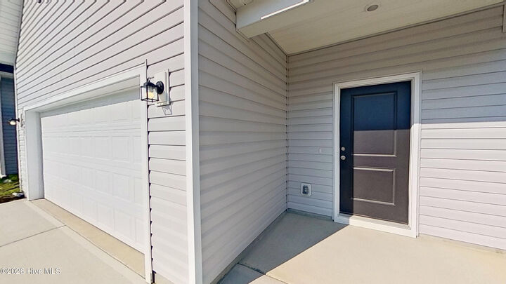 Property Photo:  1095 Hanson Drive  NC 28451 