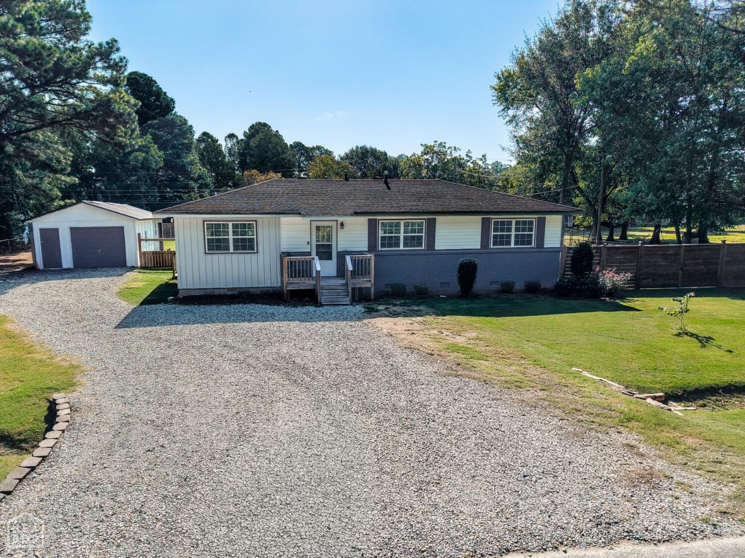 Property Photo:  215 Woody Lane  AR 72401 