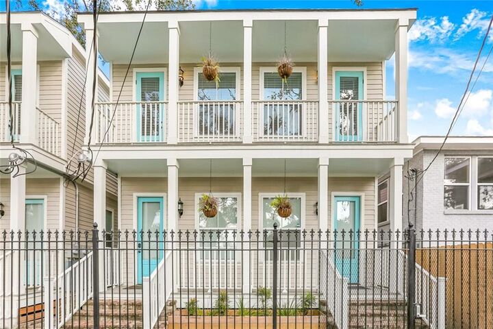 Property Photo: 2211 Louisiana Avenue 2211 LA 70115
