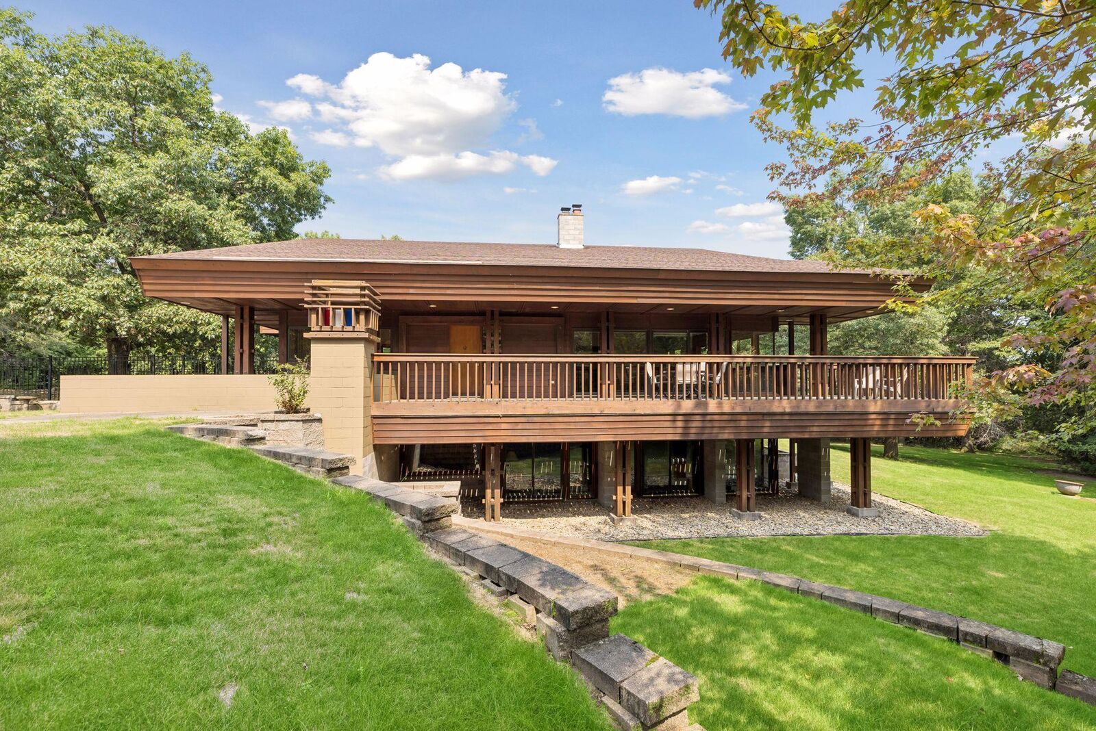 Property Photo: 273 Turnberry Court WI 54016