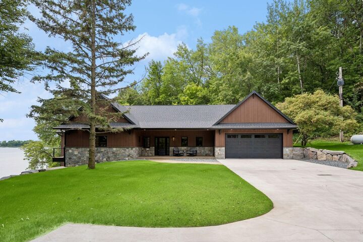 Property Photo:  4811 Wharry Heights Road SW  MN 56308 