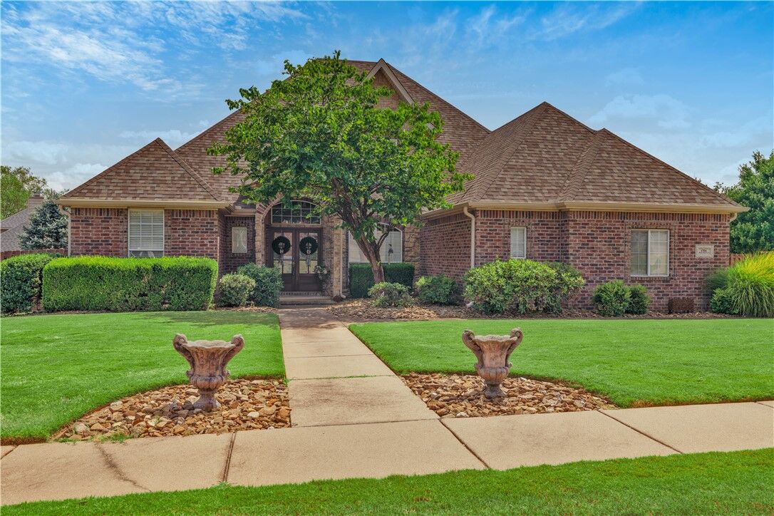 Property Photo: 4704 W Mossy Oak Trail AR 72758