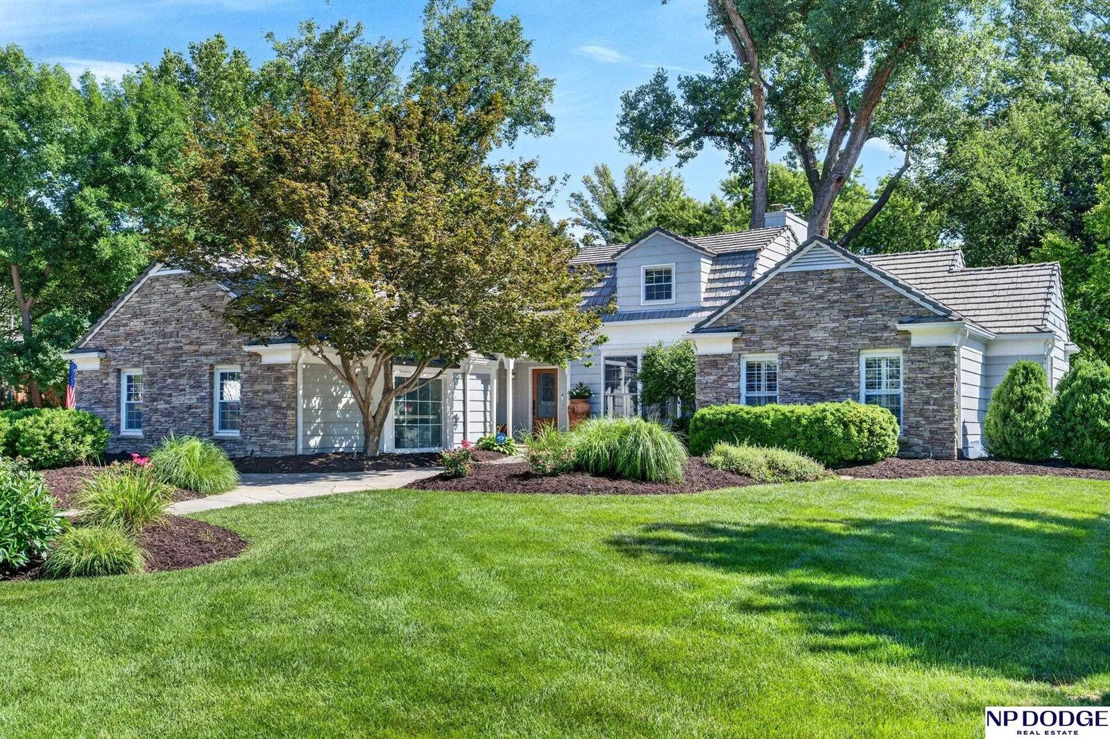 Property Photo:  1877 S 107th Street  NE 68124 