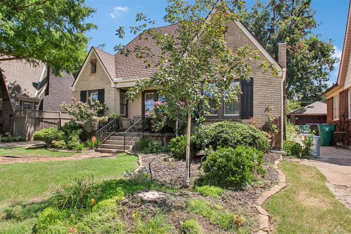 Property Photo:  2304 NW 27th Street  OK 73107 