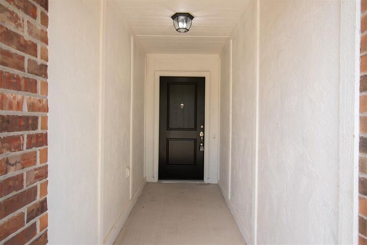 Property Photo:  12925 NW 3rd Terrace  OK 73099 
