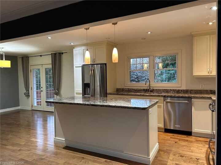 Property Photo:  203 Penn Drive  ON L7N 2B6 