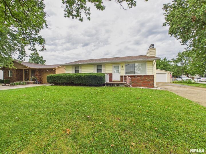 Property Photo: 3029 Selkirk Road IL 62702