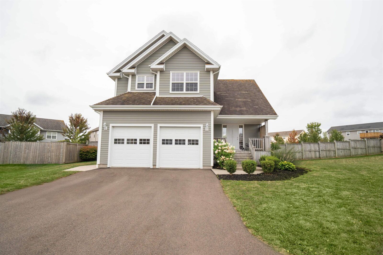 Property Photo: 11 Lily Court PE C1B 0H6