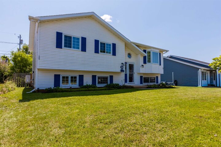 Property Photo:  124 Westridge Crescent  PE C1A 9E7 