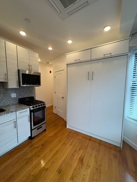 Property Photo: 16 Fifth Street 11 MA 02150