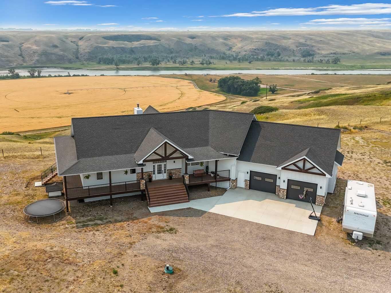 Property Photo: 173067 102 Township AB T1G 2C7