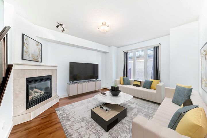 Property Photo: 1921 30 Street SW 2 AB T3E 2L5