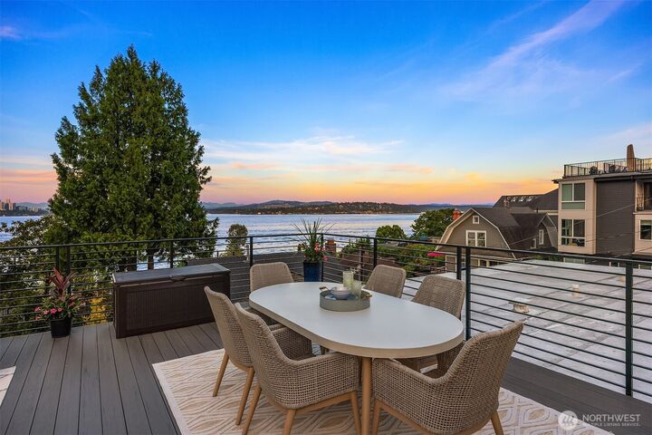 Property Photo: 3800 E Jefferson Street WA 98122