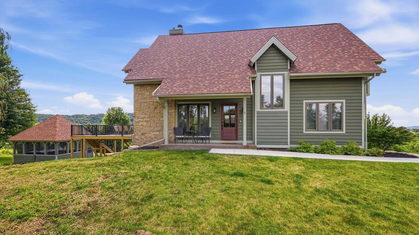 Property Photo:  2 Augusta Drive  IL 61036 