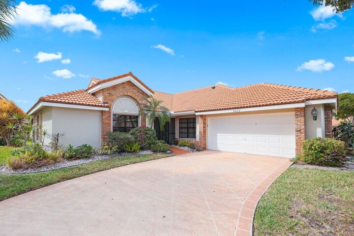 Property Photo: 8423 Juddith Avenue FL 33472