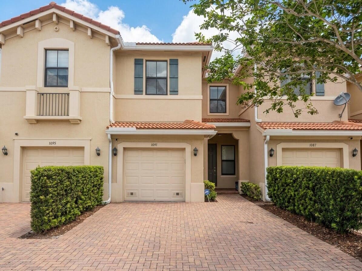 Property Photo: 1091 NW 33rd Street FL 33064