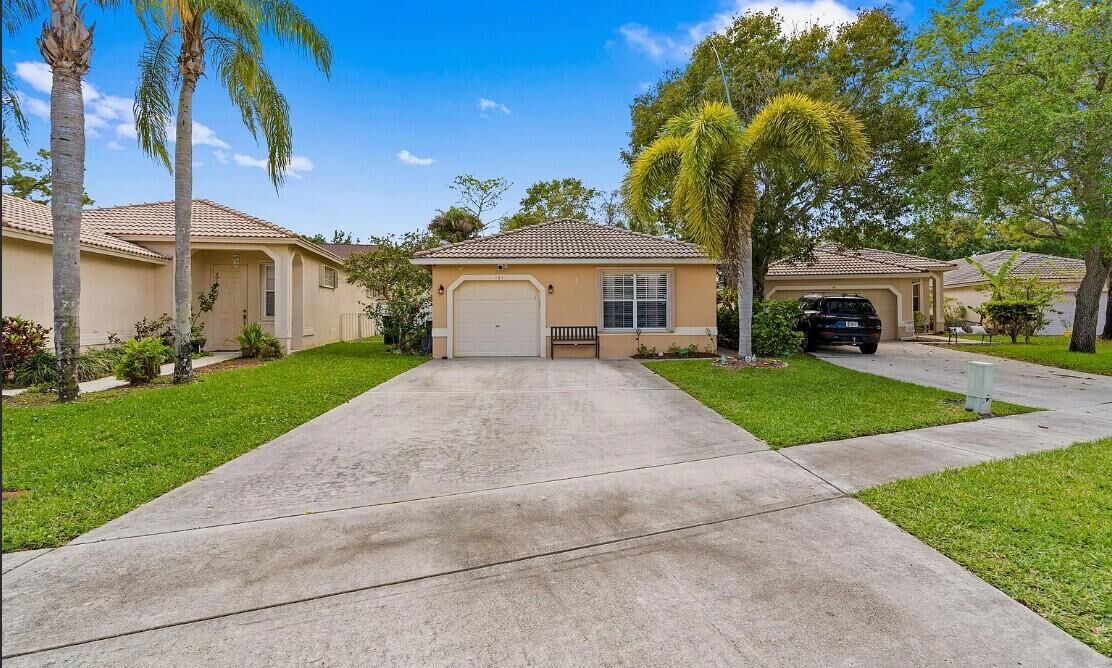 Property Photo: 121 Prestige Drive FL 33411