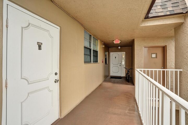 Property Photo:  9460 Tangerine Place 408  FL 33324 