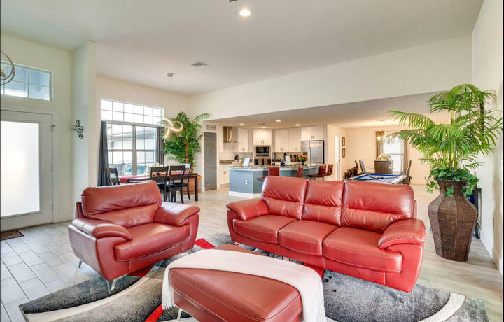 Property Photo: 1701 SW Cascade Road FL 34953