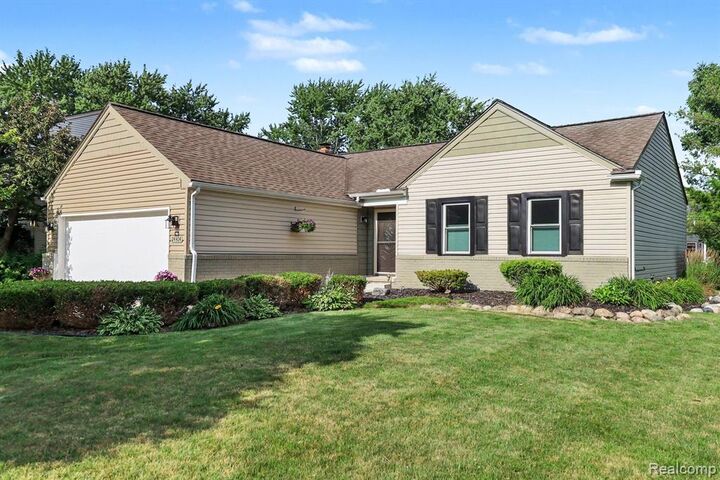 Property Photo: 24404 Jamestowne Road MI 48375