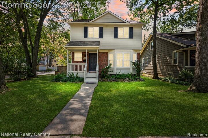 Property Photo:  622 Gardenia Avenue  MI 48067 