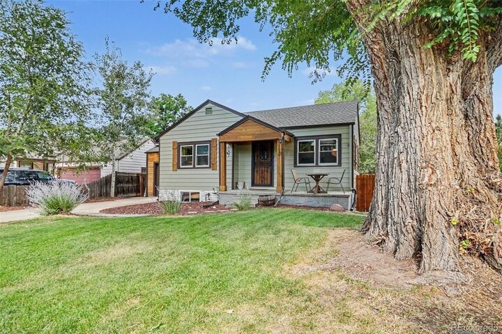 Property Photo:  2636 S Pearl Street  CO 80210 