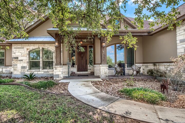 Property Photo: 144 Woodlands TX 78121