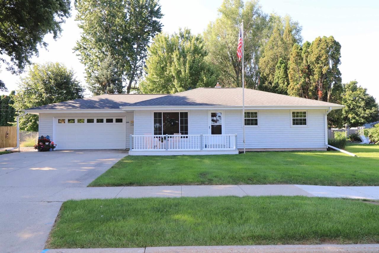 Property Photo:  1325 Nicolet Street  WI 53546 