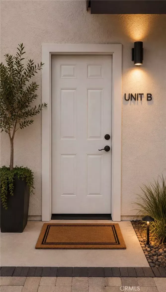 Property Photo:  220 E Madison B  CA 92870 