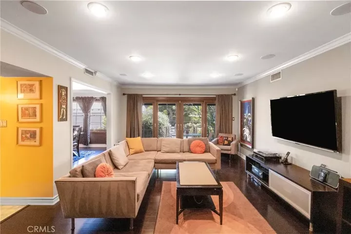Property Photo:  1812 W Riverside  CA 91506 