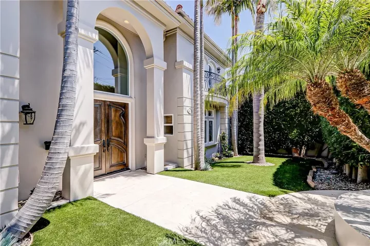 Property Photo: 819 11th CA 90266