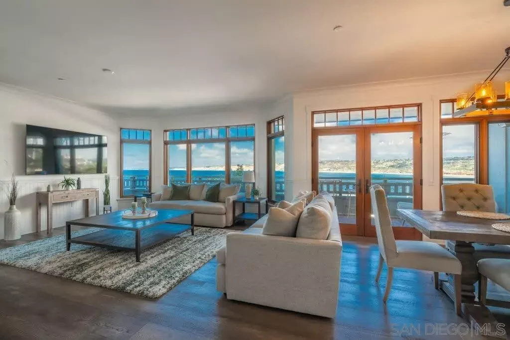 Property Photo: 1249 Coast Blvd CA 92037