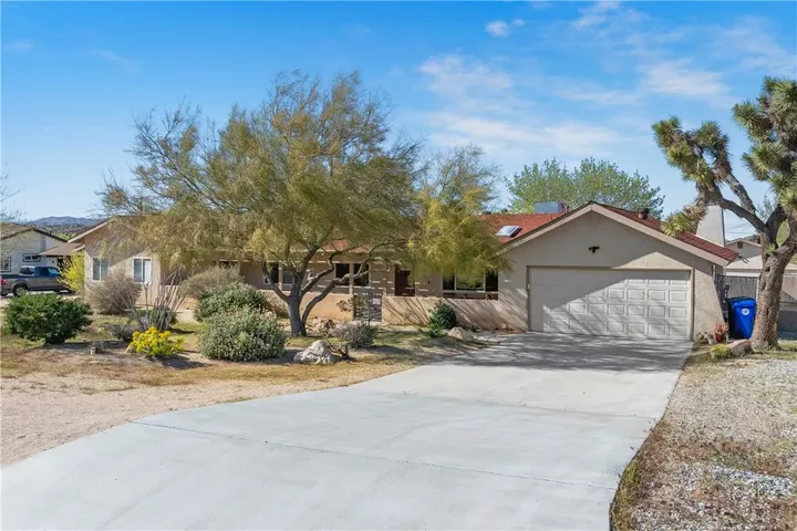Property Photo:  58328 Bonanza  CA 92284 