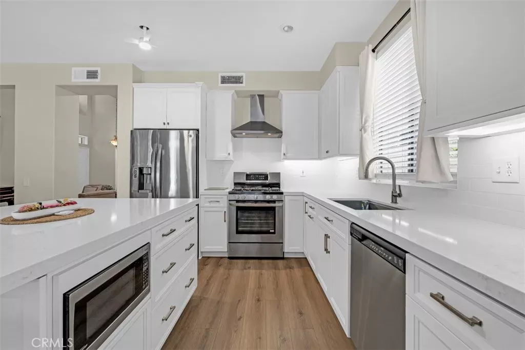 Property Photo:  60 Melrose  CA 92692 