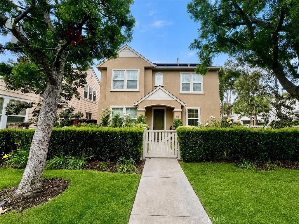 Property Photo:  10 Pine Hill Lane  CA 92694 