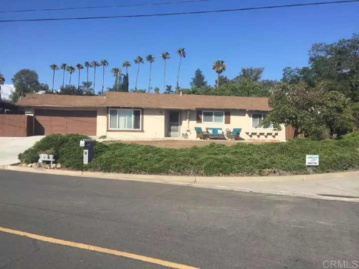 Property Photo: 158 Lynmar Lane Lane CA 92084