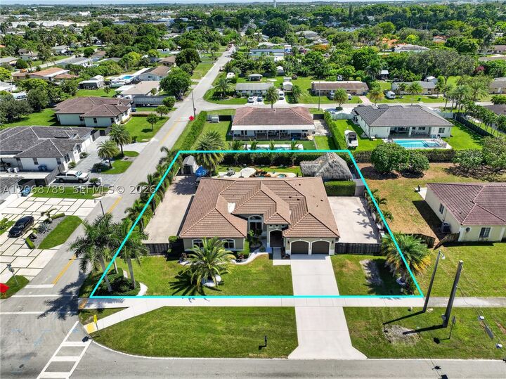 Property Photo:  16900 SW 296th St  FL 33030 