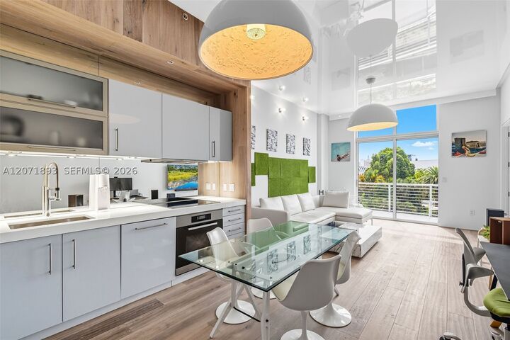 Property Photo:  2001 Meridian Ave 518  FL 33139 