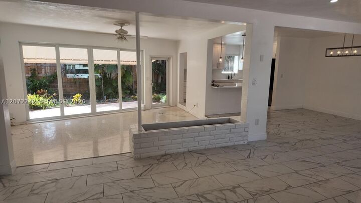 Property Photo: 12140 NE Miami Ct FL 33161