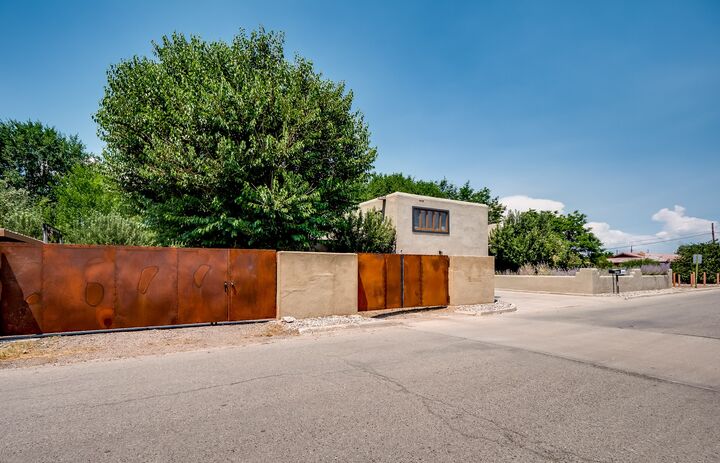 Property Photo: 428 Camino Santa Cruz NM 87532