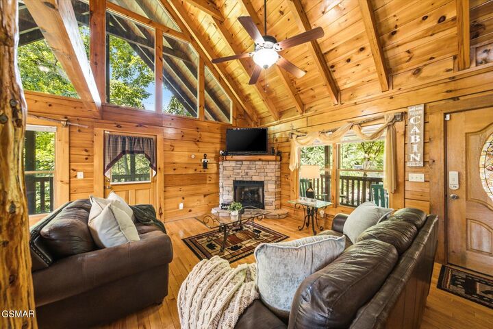 Property Photo:  2606 Tree Top Way  TN 37863 